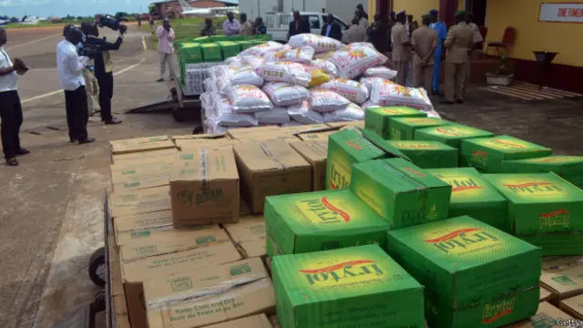 Ayuda para países afectados por ébola.