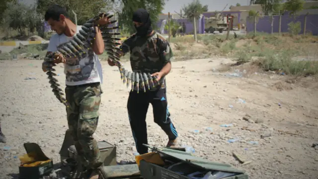 خط مقدم نیروهای سرایا خراسانی در ینگجه -عکس ها از کرمانج هوشیار 