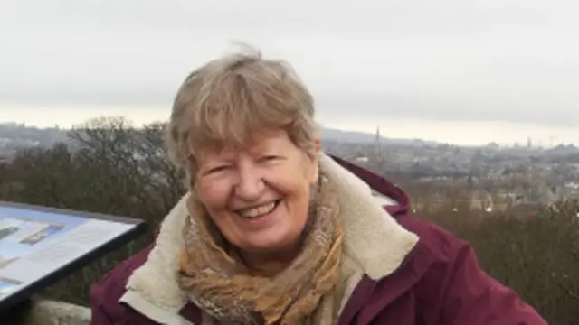 Diana Frost: harus hidup dengan keputusan itu.