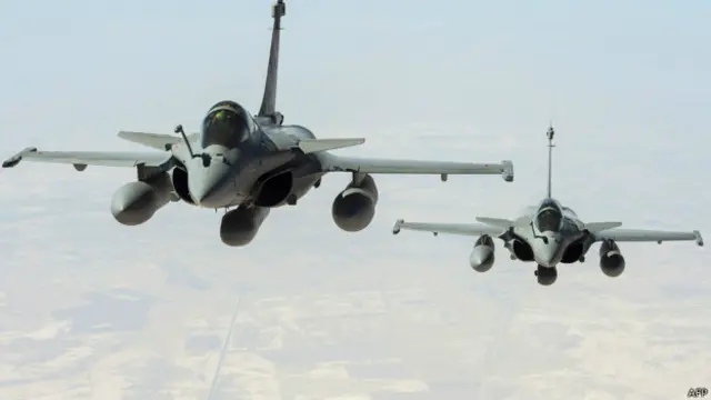 Французские самолеты Рафаль над Ираком