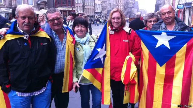 Catalães em Edimburgo / Crédito: BBC Brasil