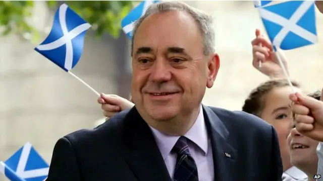 支持独立的苏格兰第一部长萨蒙德说他在投票前夕作了充分休息