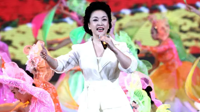 साल 2009 में चीन के राष्ट्रीय दिवस पर कार्यक्रम पेश करती पेंस लियुआन