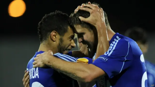 Гравець "Динамо" Артем Кравець святкує третій гол у матчі