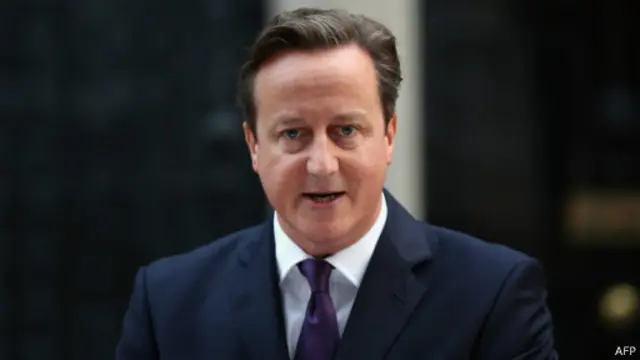 کامرون: باید سپاسگزار نظام دموکراتیک خود باشیم