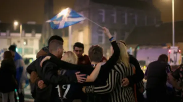 ’ہاں‘ کے حق میں 45 فیصد ووٹ پڑے ہیں