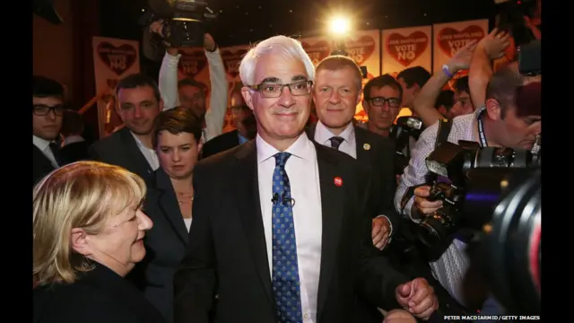 Alistair Darling, lãnh đạo chiến dịch Better Together nói Scotland đã chọn "đoàn kết thay vì chia rẽ" bằng cách từ chối độc lập khỏi Anh quốc.