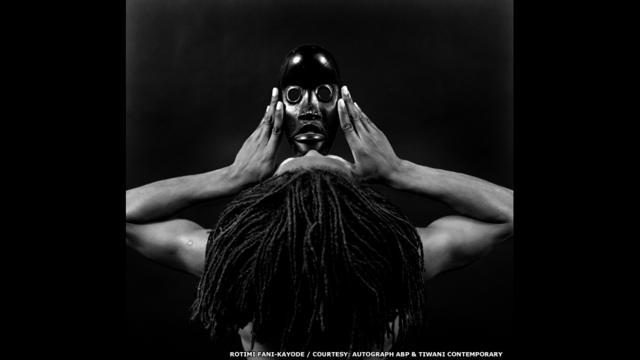 Dan Mask, 1989 Rotimi Fani-Kayode, cortesía de Autograph ABP & Tiwani Contemporary, Londres