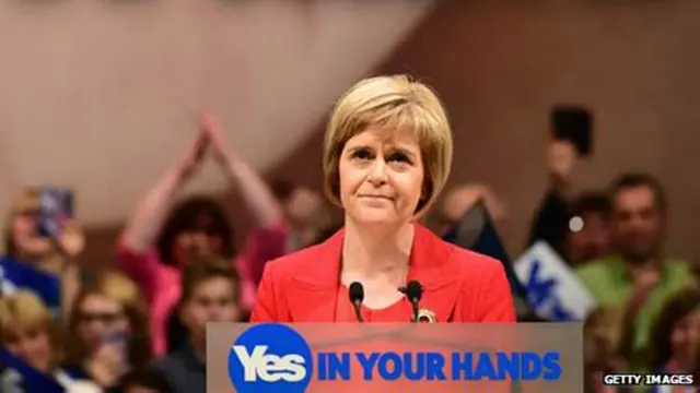 نیکلا استورجن