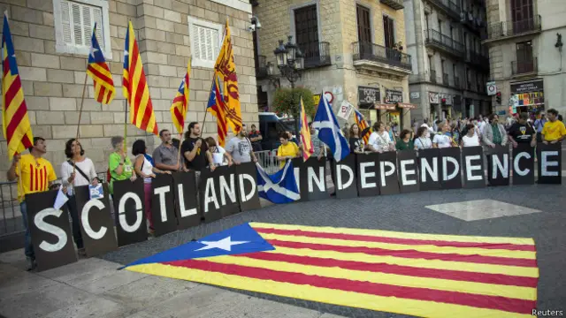 Parlamento catalão votou nesta sexta-feira lei que permitirá governo da região convocar plebiscito