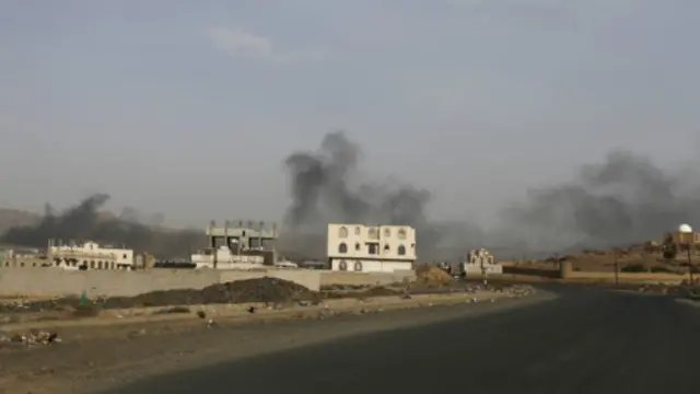 استمرت حركة نزوح سكان العاصمة صنعاء من مناطق المواجهات لليوم الثالث على التوالي