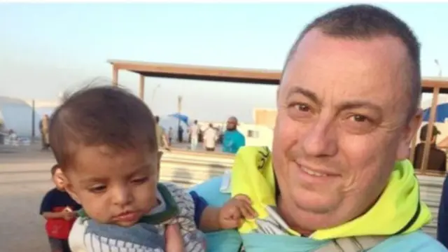 آلن هینینگ در دسامبر سال گذشته در سوریه به اسارت درآمد