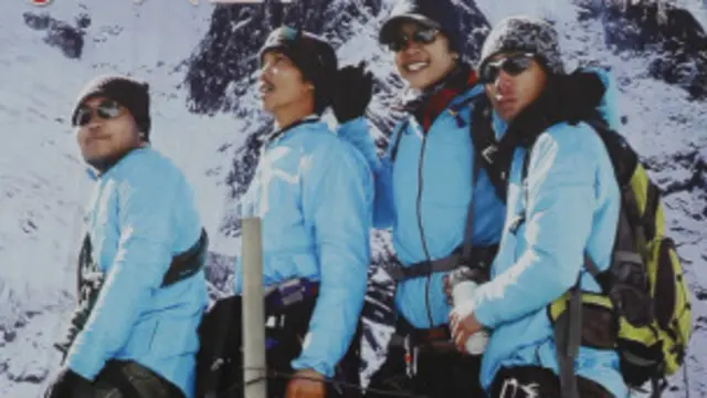 သဘာဝဖေါင်ဒေးရှင်း ခါကာဘိုရာဇီ တောင်တက်အဖွဲ့ဝင်တွေ