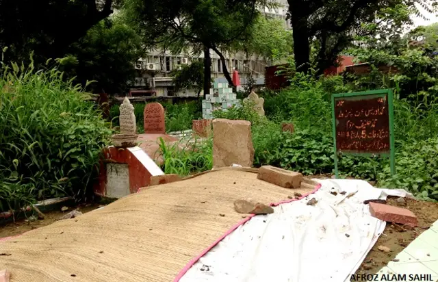 दिल्ली के कब्रिस्तान