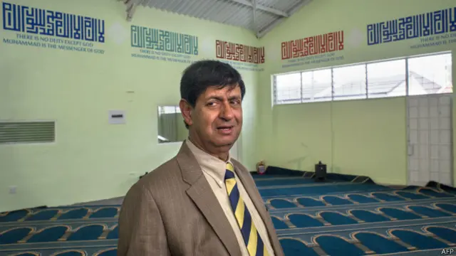 مسجد کے دروازے ہر صنف، ہر مذہب اور ہر قسم کے جنسی میلان رکھنے والے افراد کے لیے کھلے تھے: تاج ہارگے