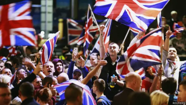 Manifestantes pró-Reino Unido em Glasgow