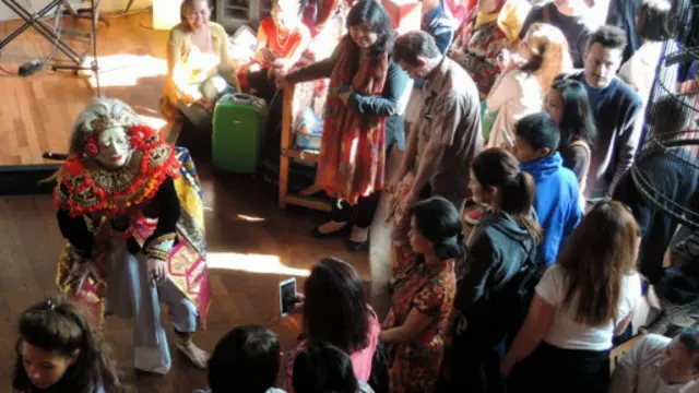 Tarian Indonesia. Foto oleh Teguh Wicaksono untuk BBC Indonesia