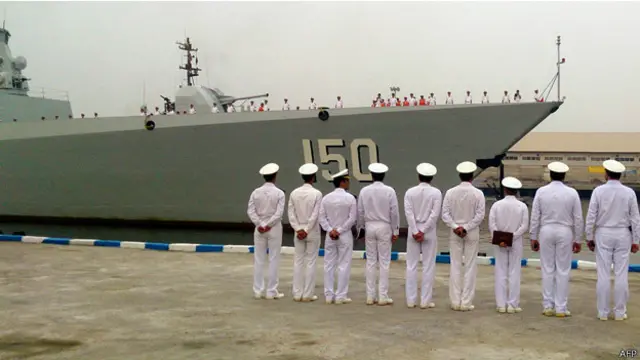 استقبال رسمي للقطع الصينية في ميناء بندر عباس