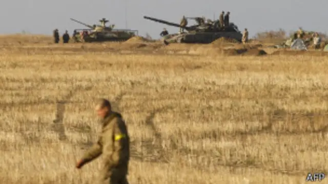 ရှေ့တန်းက လက်နက်ကြီးတွေကို နှစ်ဘက်လုံးက ပြန်ရုပ်ဖို့ သဘောတူ