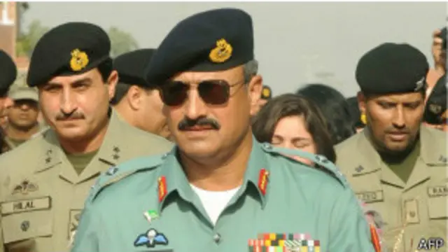 ډګر جنرال اختر تر دې وړاندې د سند ایالت د نیمه پوځي دستې د مشر په توګه دنده تر سره کړې ده.