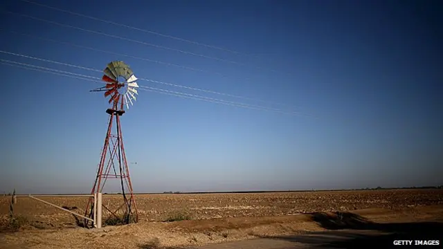 دلته یوه څاڅکی اوبه هم نشته.