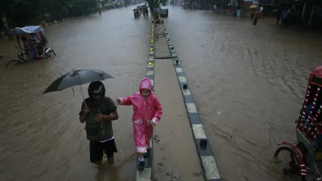 असम, बारिश