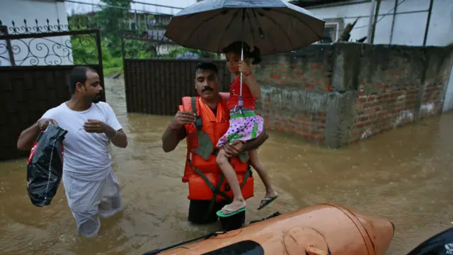 असम, बारिश