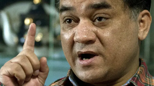 《衛報》載文關注中國倡導和平的維吾爾學者伊力哈木被判無期徒刑。