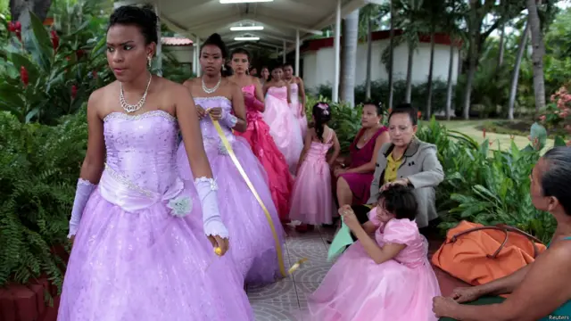 cancer quinceanera, 15 साल की कैंसर पीड़ित लड़कियां
