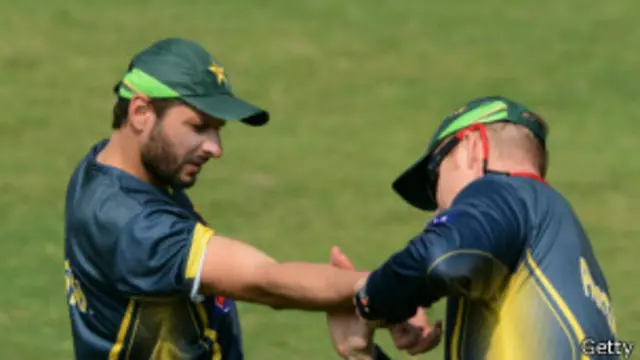 سری لنکا کے دورے کے بعد کھلاڑیوں کے دوبارہ فٹنس ٹیسٹ لیےگئے جن کے مطابق شاہد آفریدی، عمراکمل، عبدالرحمٰن اور رضا حسن کی فٹنس مطلوبہ معیار سے نیچے پائی گئی