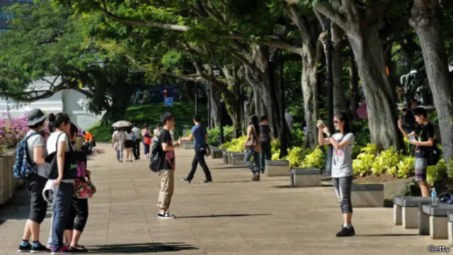 حديقة "إلزابيث ووك بارك"، أحد المتنزهات العامة في سنغافورة