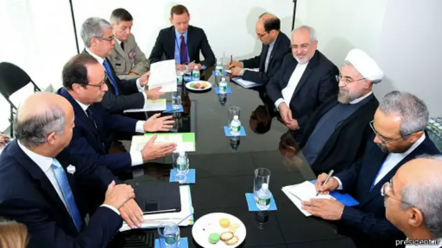 اولاند امیدوار است پس از حل و فصل مساله هسته‌ای روابط فرانسه و ایران گسترش یابد