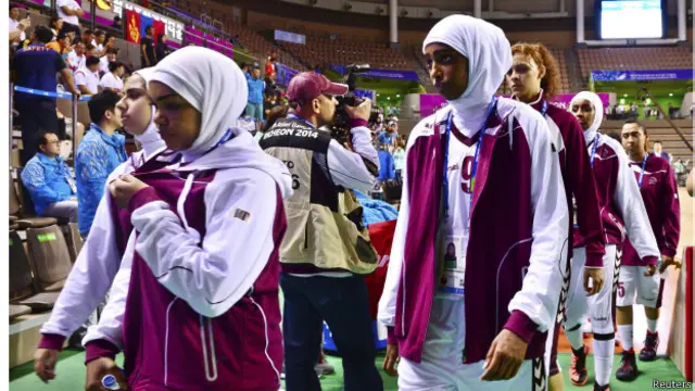  کھیلوں کی بین الاقوامی تنظیم کی جانب سے حال ہی میں نرم کیے گئے ضوابط کے نفاذ کے بارے میں کنفیوژن انچن میں ہونے والے مسائل کا باعث ہو سکتی ہیں