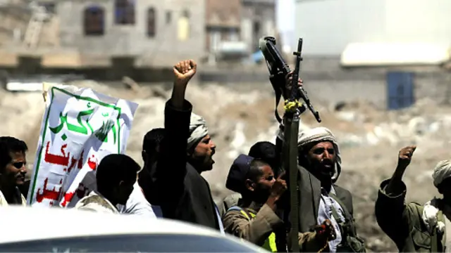 د امریکا د بهرنیو چارو وزیر وايي، د ایران له خوا یمن ته د وسلو او پوځي توکو استول نه یوازې سعودي عربستان ته لوی سرخوږی دی، بلکې امریکا ته هم لوی ګواښ ګڼل کېدای شي.