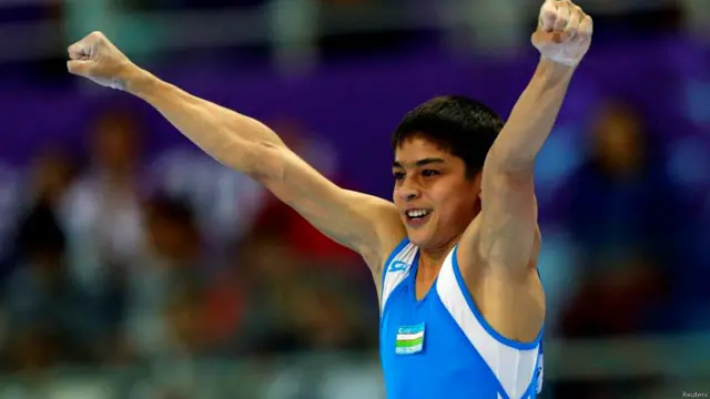 Ўзбекистон ҳисобидаги иккинчи кумуш медал ҳам спорт гимнастикаси мусобақаларига тўғри келади. Эркаклар ўртасидаги якка кураш баҳсларининг конда бажариладиган машқларида Абдулла Азимов 14.866 балл жамғаришга муваффақ бўлди ва...
