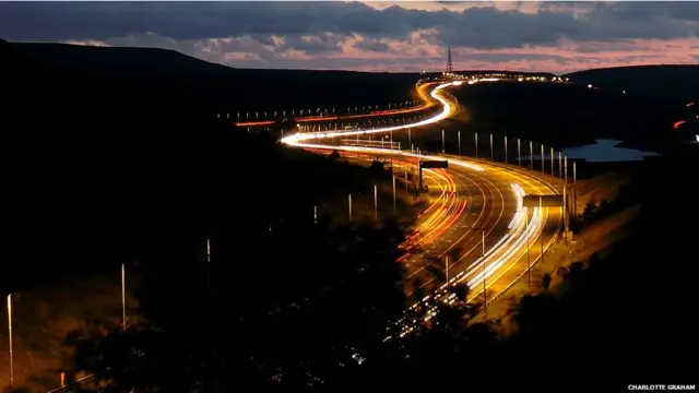 Світло, фото читачів ВВС