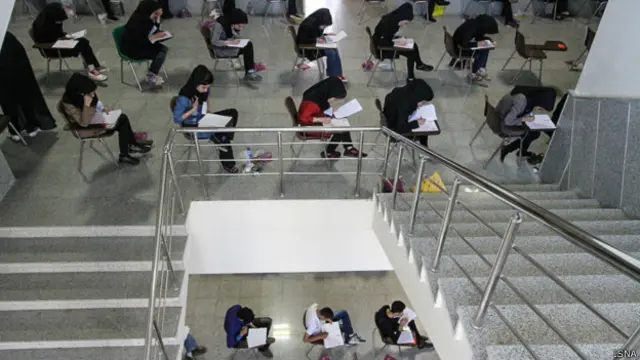 داوطلبان کنکور میگویند که در فرم ثبتنام، جایی برای اعلام و ثبت مذهب وجود ندارد