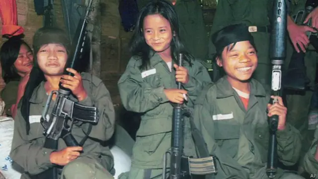 Birmania libera a un centenar de niños soldados de sus Fuerzas Armadas - BBC News Mundo