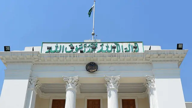 عوامی نیشنل پارٹی کے پارلیمانی لیڈر سردار حسین بابک نے بی بی سی کو بتایا کہ یہ حکومت کی نااہلی ہے