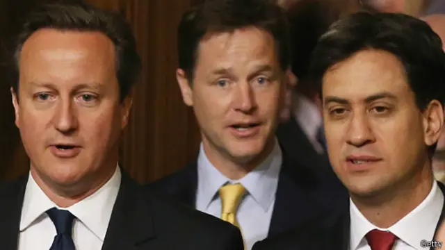 از راست: اد میلیبند، نیک کلگ و کامرون رهبران احزاب کارگر، لیبرال دموکرات و محافظه کار