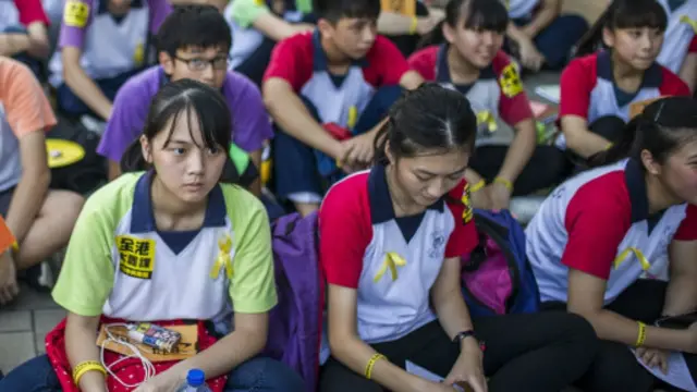 Học sinh trung học Hong Kong cũng đã tham gia biểu tình