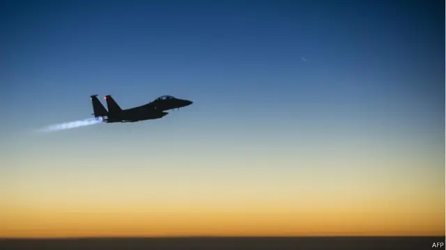 با وجود حملات هوایی علیه گروه دولت اسلامی، پیشروی نظامی آنان متوقف نشده است