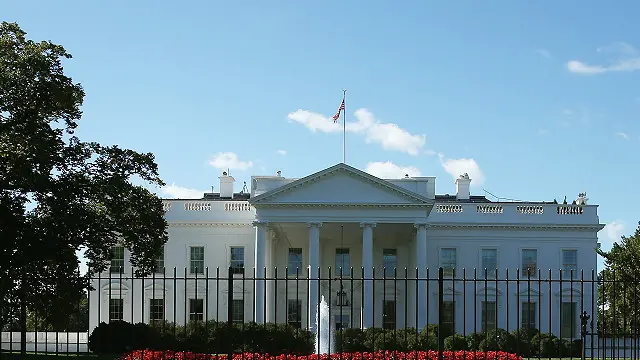 واقعے کے بعد وائٹ ہاؤس کی حفاظت پر مامور ایجنسی نے اپنے تمام طریقہ کار کا جائزہ لیا گیا ہے
