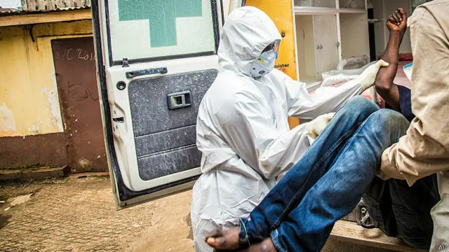 Gejala ebola termasuk demam, perdarahan dan kerusakan sistem saraf pusat. 