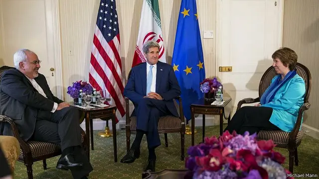 کاترین کاشتون، جان کری و جواد ظریف در آغاز دیدار دوم در نیویورک - عکس از مایکل مان، سخنگوی اشتون
