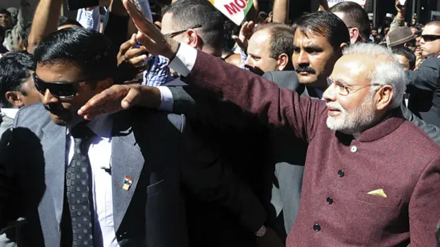 नरेंद्र मोदी