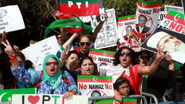 پاکستان میں دھرنے اور عمران خان کے جلسوں کی طرح نیویارک کے احتجاج میں بھی عورتیں اور بچے بڑی تعداد میں شامل تھے۔