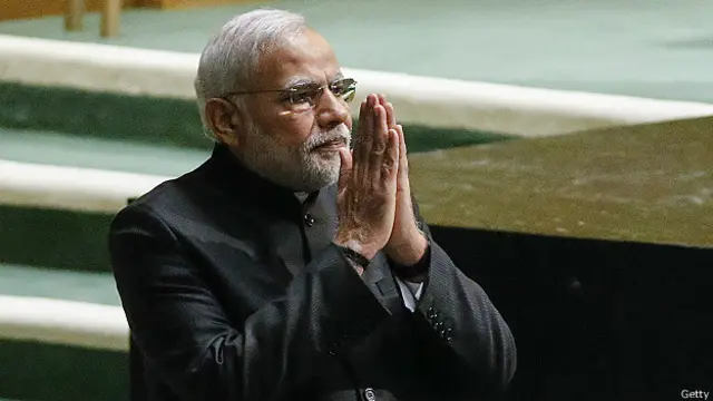 नरेंद्र मोदी