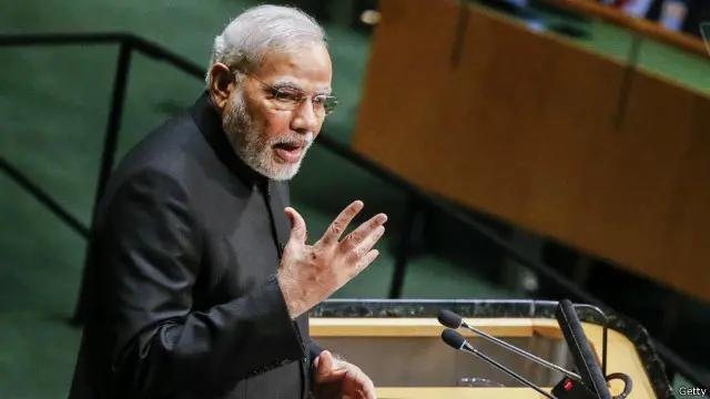 بھارت کے وزیر اعظم نریندرا مودی اقوام متحدہ کی جنرل اسمبلی سے اپنا پہلا خطاب کر رہے ہیں
