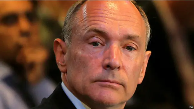 اخترع تيم برنرز لي الشبكة العنكبوتية قبل 25 عاما